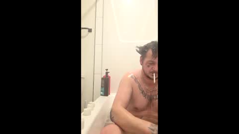 LUVS-EZ online show from 17, 4, 2026