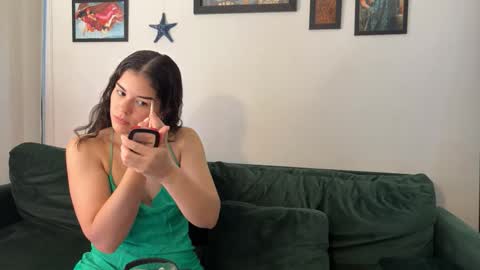 Snapshot of redfloweer chatting on 7, 2, 2026 redfloweer online show from 7, 2, 2026