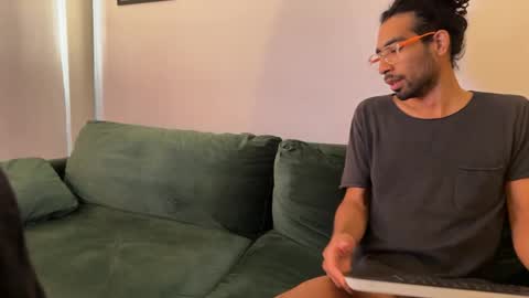 redfloweer online show from 30, 3, 2026