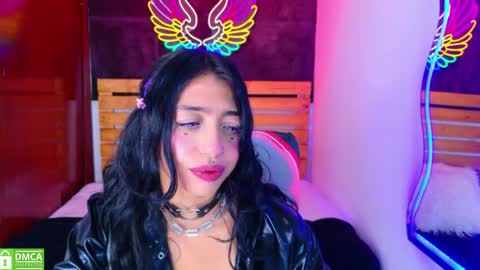 Snapshot of redhotter_ chatting on 3, 4, 2026 Lili Lopez online show from 3, 4, 2026