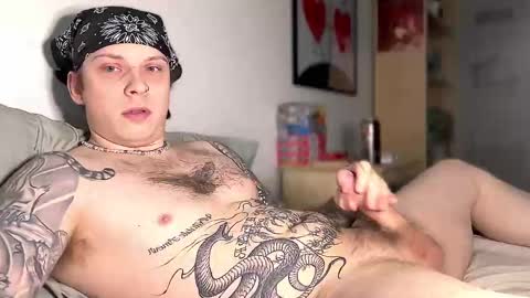 Snapshot of redrumbackwards chatting on 11, 2, 2025 redrum online show from 11, 2, 2025