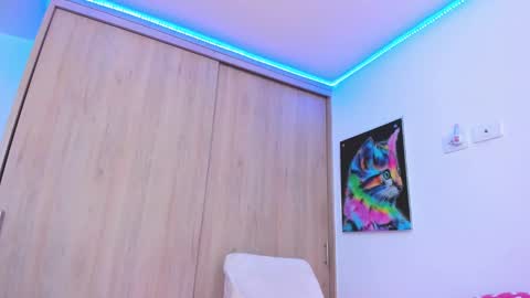 redski77 online show from 23, 2, 2025