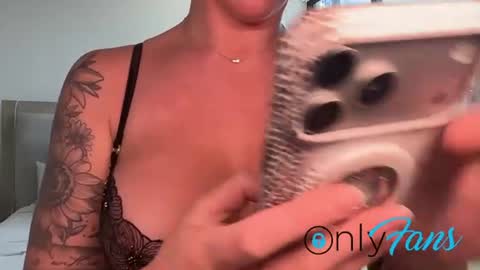 reecemariexx online show from 22, 6, 2026