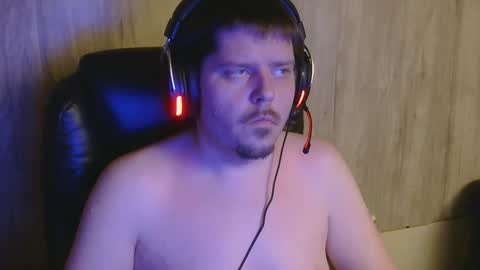 Snapshot of reecoiled chatting on 5, 3, 2026 reecoiled online show from 5, 3, 2026