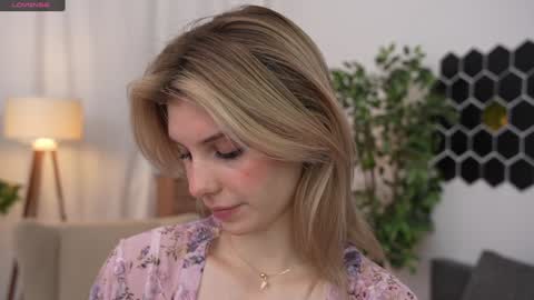 JessyinCherri yang online show from 14, 12, 2024