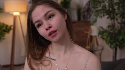 JessyinCherri yang online show from 19, 12, 2024