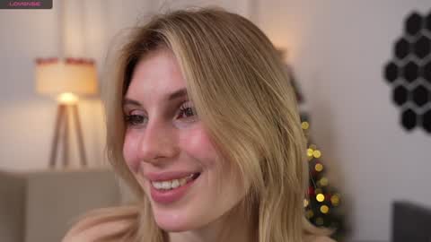 JessyinCherri yang online show from 30, 12, 2024