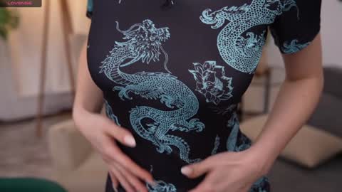 JessyinCherri yang online show from 17, 1, 2025