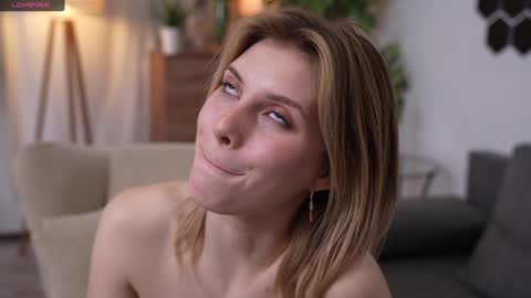 JessyinCherri yang online show from 7, 2, 2025