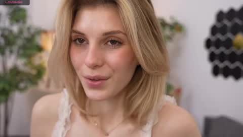 JessyinCherri yang online show from 13, 2, 2025