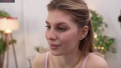 JessyinCherri yang online show from 15, 2, 2025