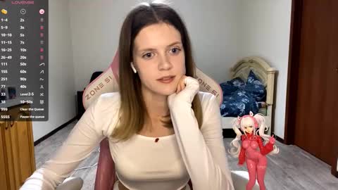 Snapshot of regeniastetson chatting on 20, 9, 2025 Lucy online show from 20, 9, 2025