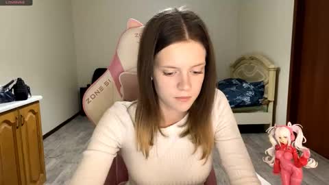 Snapshot of regeniastetson chatting on 24, 9, 2025 Lucy online show from 24, 9, 2025