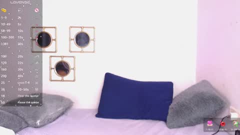 regina1819 online show from 10, 3, 2025