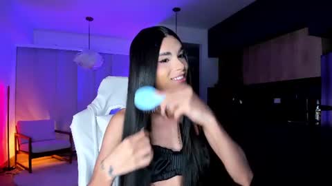 Snapshot of reichel_gray chatting on 17, 6, 2026 REICHEL online show from 17, 6, 2026