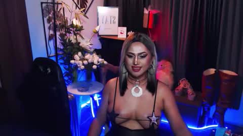 Red Ivy online show from 16, 3, 2026