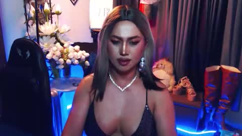 Red Ivy online show from 27, 3, 2026