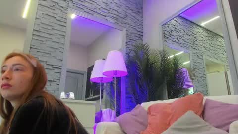 reina cummings online show from 24, 5, 2026