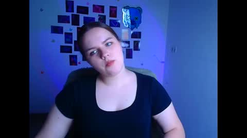 Reina online show from 9, 3, 2026