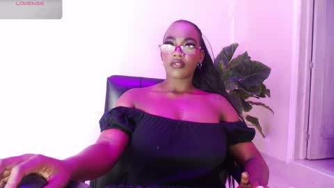 Miah online show from 2, 11, 2025