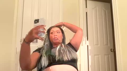 Snapshot of reinarica chatting on 8, 8, 2026 reinarica online show from 8, 8, 2026