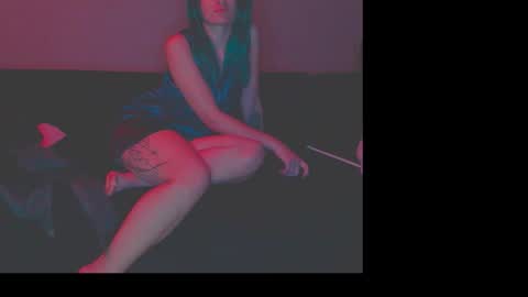 Reinee online show from 5, 12, 2025