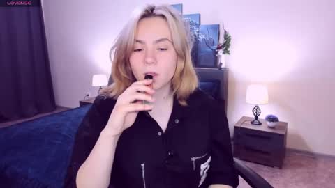 Snapshot of remipeach chatting on 30, 5, 2026 RemiPeach online show from 30, 5, 2026