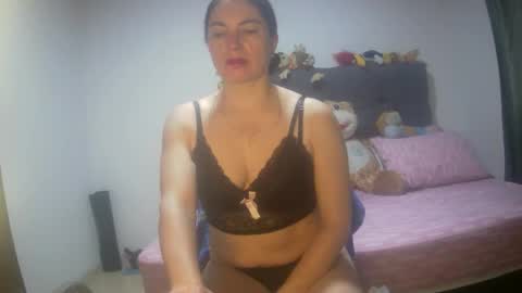 Snapshot of renata_hot1 chatting on 28, 9, 2025 renata_hot1 online show from 28, 9, 2025