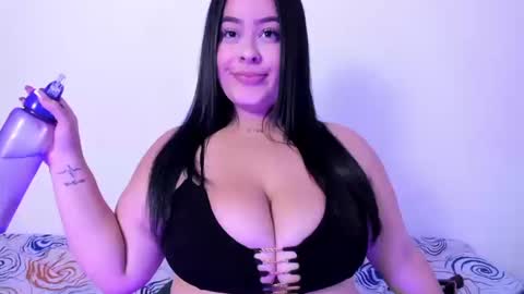 Snapshot of renata_reyes11 chatting on 24, 9, 2025 Renata online show from 24, 9, 2025