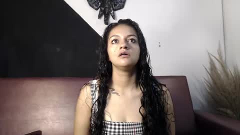 Snapshot of renata_voss chatting on 4, 8, 2026 renata_voss online show from 4, 8, 2026