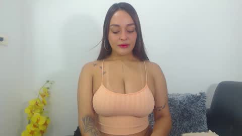 renatabrownn28 online show from 9, 3, 2026