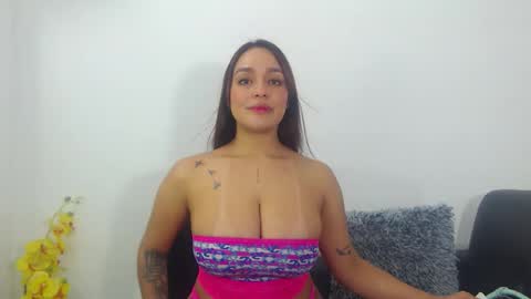 renatabrownn28 online show from 8, 4, 2026