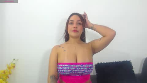 Snapshot of renatabrownn28 chatting on 23, 4, 2026 renatabrownn28 online show from 23, 4, 2026