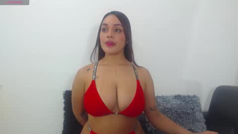 Snapshot of renatabrownn28 chatting on 16, 5, 2026 renatabrownn28 online show from 16, 5, 2026