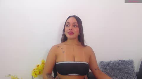 Snapshot of renatabrownn28 chatting on 4, 6, 2026 renatabrownn28 online show from 4, 6, 2026