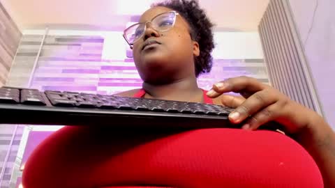 Snapshot of renatafoxter chatting on 29, 4, 2026 nataly online show from 29, 4, 2026