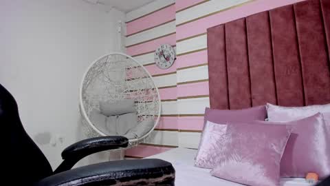 Snapshot of renatarussel chatting on 13, 1, 2025 Renata  online show from 13, 1, 2025