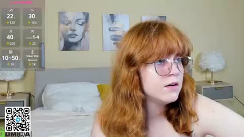 reneefoxy_ online show from 20, 7, 2026