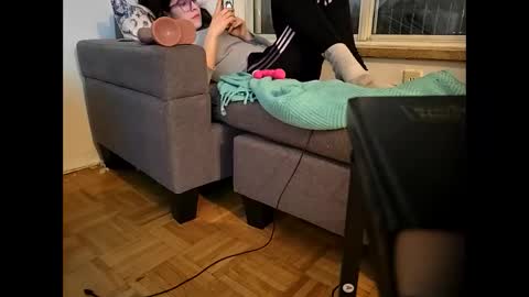 Snapshot of renesnap chatting on 3, 3, 2025 Melisa Couple online show from 3, 3, 2025