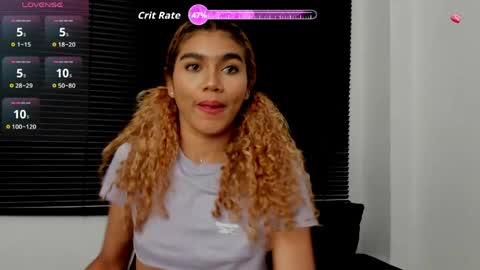 Snapshot of rennatta_sx chatting on 7, 5, 2026 Renata online show from 7, 5, 2026
