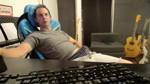 Rock Star online show from 12, 1, 2025