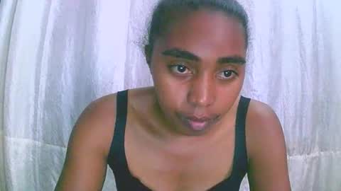 Snapshot of rephaleta chatting on 8, 11, 2025 Rephaleta online show from 8, 11, 2025