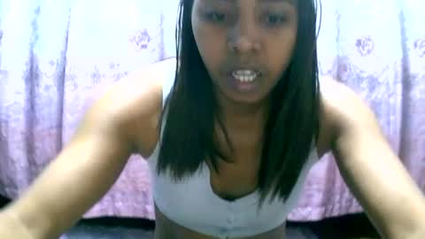 Snapshot of rephaleta chatting on 5, 8, 2026 Rephaleta online show from 5, 8, 2026