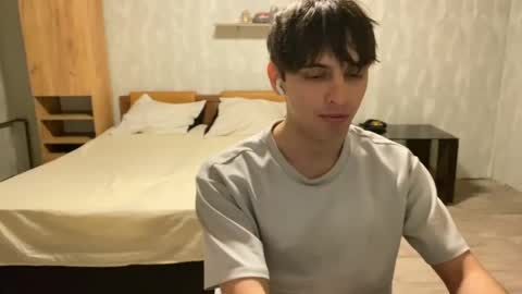 requiemshine online show from 13, 5, 2026