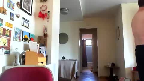 Snapshot of residentofthecity chatting on 5, 10, 2025 Residentofthecity online show from 5, 10, 2025