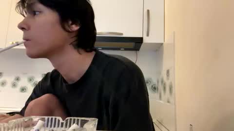 Snapshot of respirra chatting on 29, 10, 2025 Aiqo online show from 29, 10, 2025