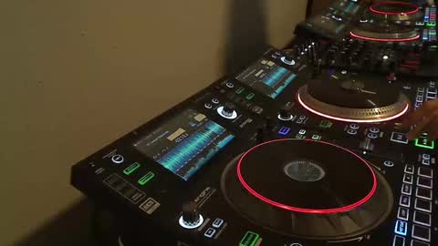 Snapshot of reticuli chatting on 25, 10, 2025 GearPorn online show from 25, 10, 2025