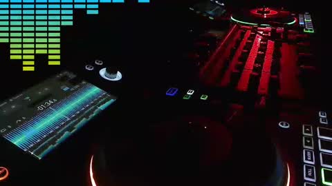 Snapshot of reticuli chatting on 13, 11, 2025 GearPorn online show from 13, 11, 2025