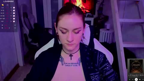 Rie online show from 8, 11, 2025