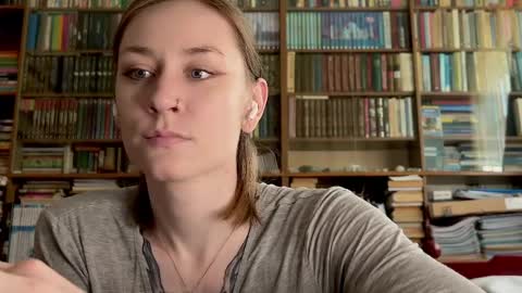 Snapshot of retromarie chatting on 4, 4, 2026 Rie online show from 4, 4, 2026